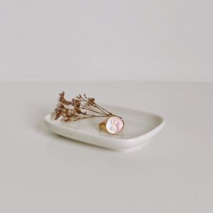 2/$20 🛍️ Y2K GOLDEN PINK & WHITE YIN YANG RING SIZE 8